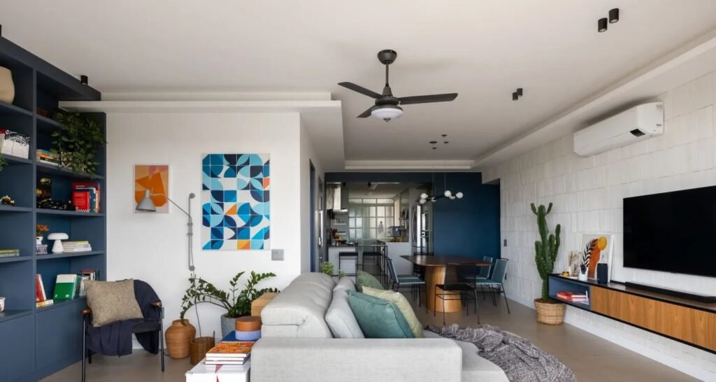 Reforma integra ambientes e destaca cores em apartamento de 120 m² no Distrito Federal